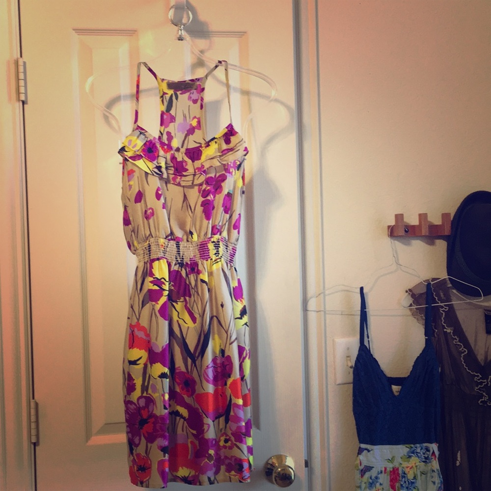 Cute floral dress!